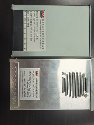 Pasokan listrik tahan hujan emas 12V DC 100W IP54 CE RoHS Certified