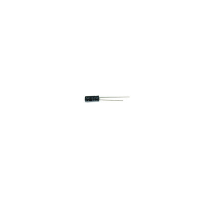 4.7UF 50V Al Kondensator Elektrolitik Untuk Operasi Frekuensi Tinggi 50Hz 100kHz